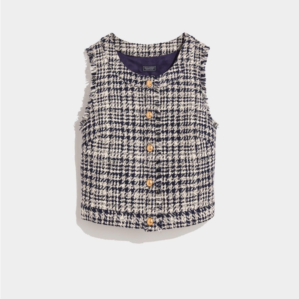 NWT Vineyard Vines Boucle Button Front Top